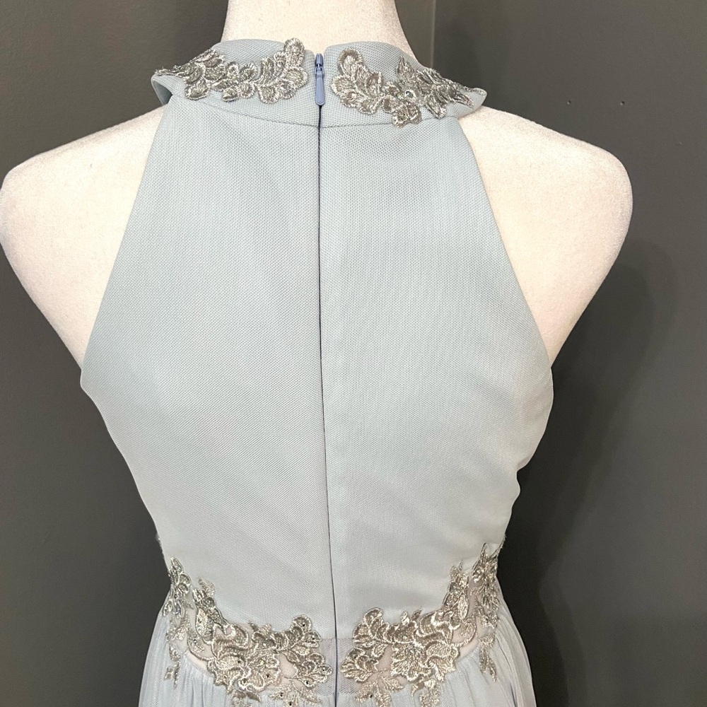 BETSY & ADAM Pale Blue Embroidered Sequin Halter Gown Sz4 Formal Prom Holiday - Picture 12 of 17